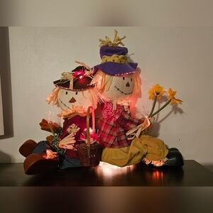 Festive Scarecrows With Fiberoptic Lights